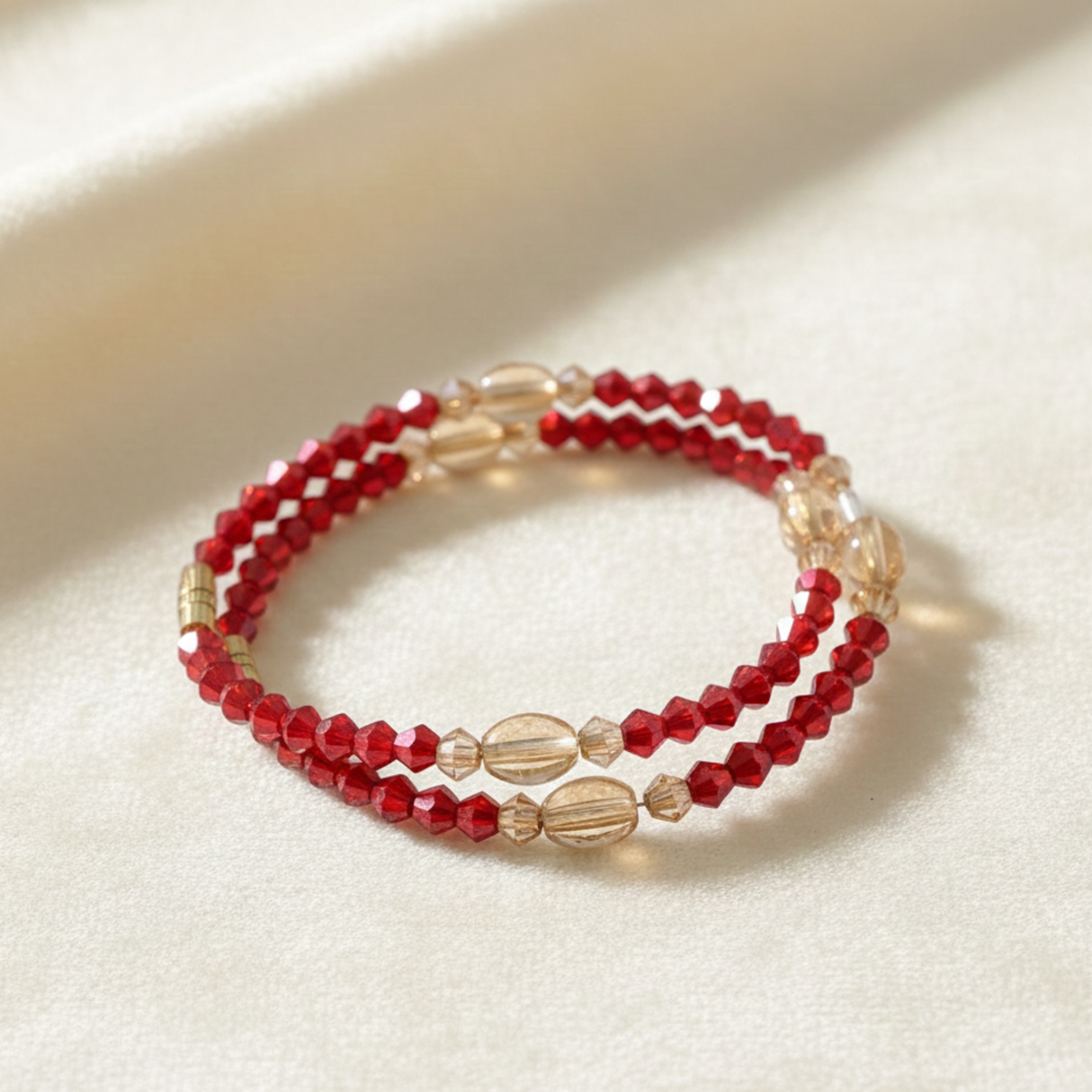 Triple k&s Perlenarmband Damen Rot – Elegantes Wickelarmband – Glasperlen Modeschmuck