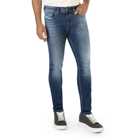 Skinny jeans Slim-fit jeans Cotton jeans Stretch jeans Solid color jeans Button fly jeans 5-pocket jeans Machine washable jeans Casual jeans Everyday jeans Visible logo jeans